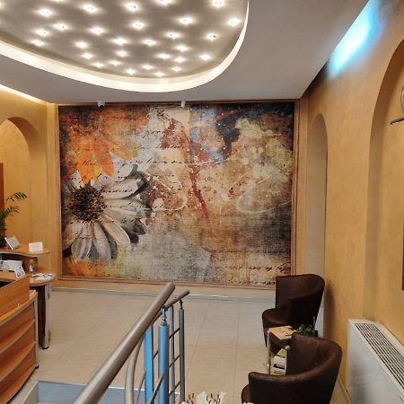 Семеен Хотел "Булаир" Burgas City Exterior foto