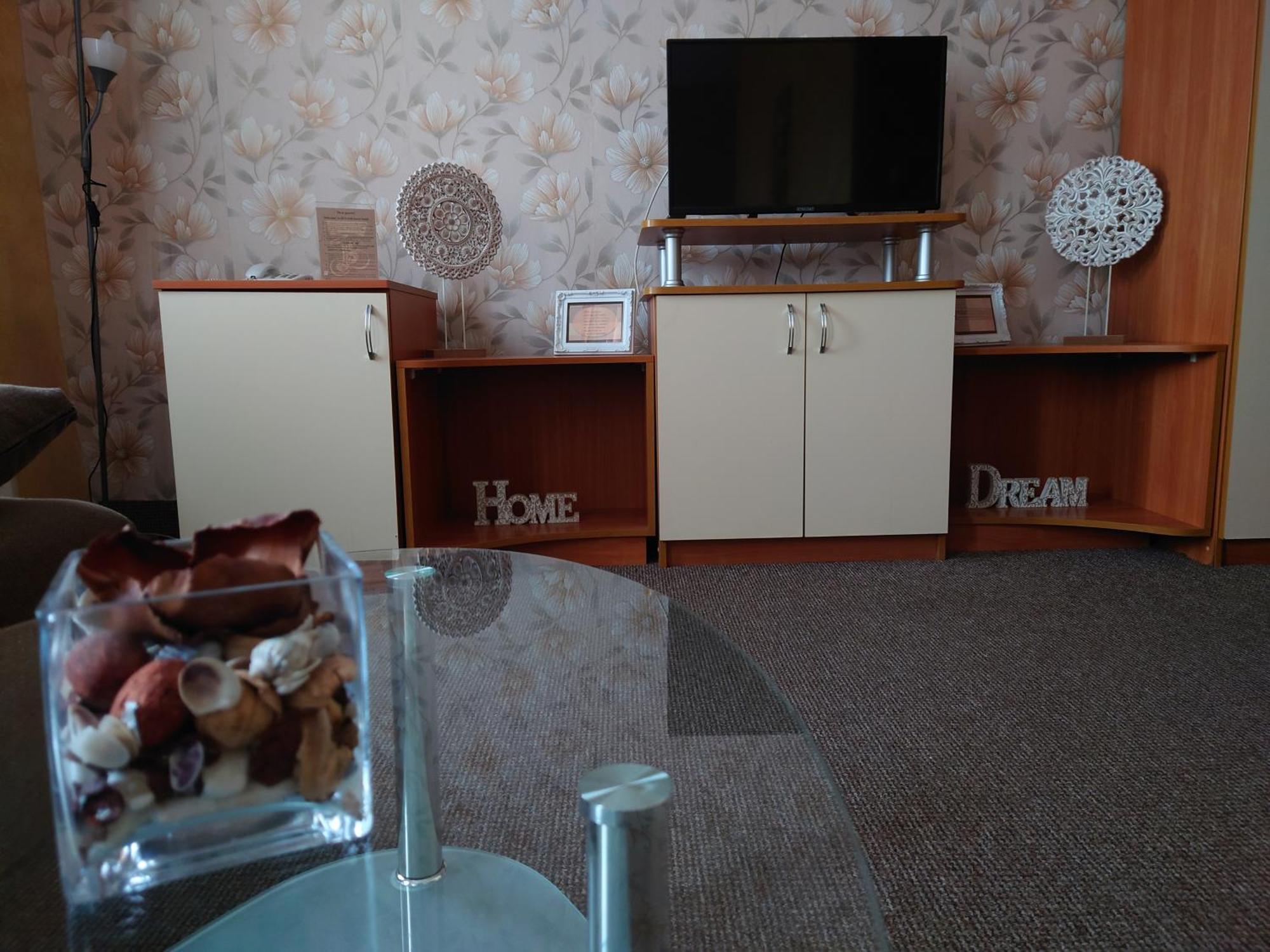Семеен Хотел "Булаир" Burgas City Exterior foto